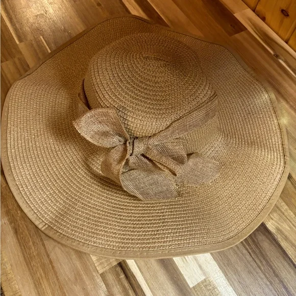 SHEIN | Accessories | Nwot Shein Womens Beige Floppy Sun Hat  display picture 2